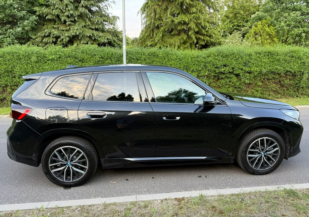 BMW X1 iX1 iX1 xDrive30 313KM M-Sport H/K Panorama AdaptiveLed Masaże Kam360 - Maastur: pilt 5 BMW X1 iX1 iX1 xDrive30 313KM M-Sport H/K Panorama AdaptiveLed Masaże Kam360 - Maastur: pilt 5