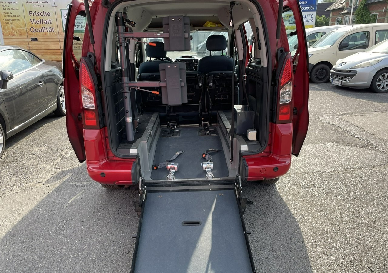 Citroen Berlingo II Berlingo 1.6 do przewozu Niepełnosprawnych inwalida rampa 2018 - Auto: pilt 3 Citroen Berlingo II Berlingo 1.6 do przewozu Niepełnosprawnych inwalida rampa 2018 - Auto: pilt 3