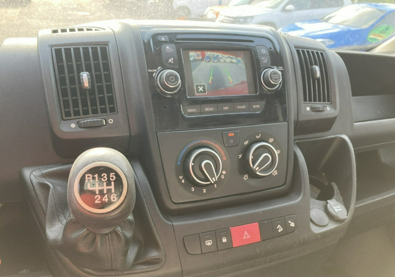 Toiduauto Citroen Jumper Jumper Autosklep Gastronomiczny Food Truck Foodtruck sklep bar 2015: pilt 7