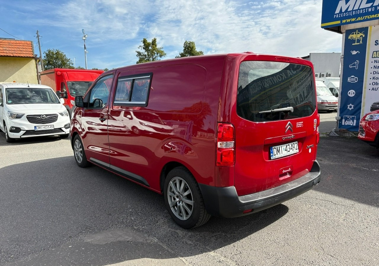 Citroen Jumpy II Jumpy 1.6HDI 115KM Klima A La Kamper 3 osobowy 2016 - Auto: pilt 4 Citroen Jumpy II Jumpy 1.6HDI 115KM Klima A La Kamper 3 osobowy 2016 - Auto: pilt 4
