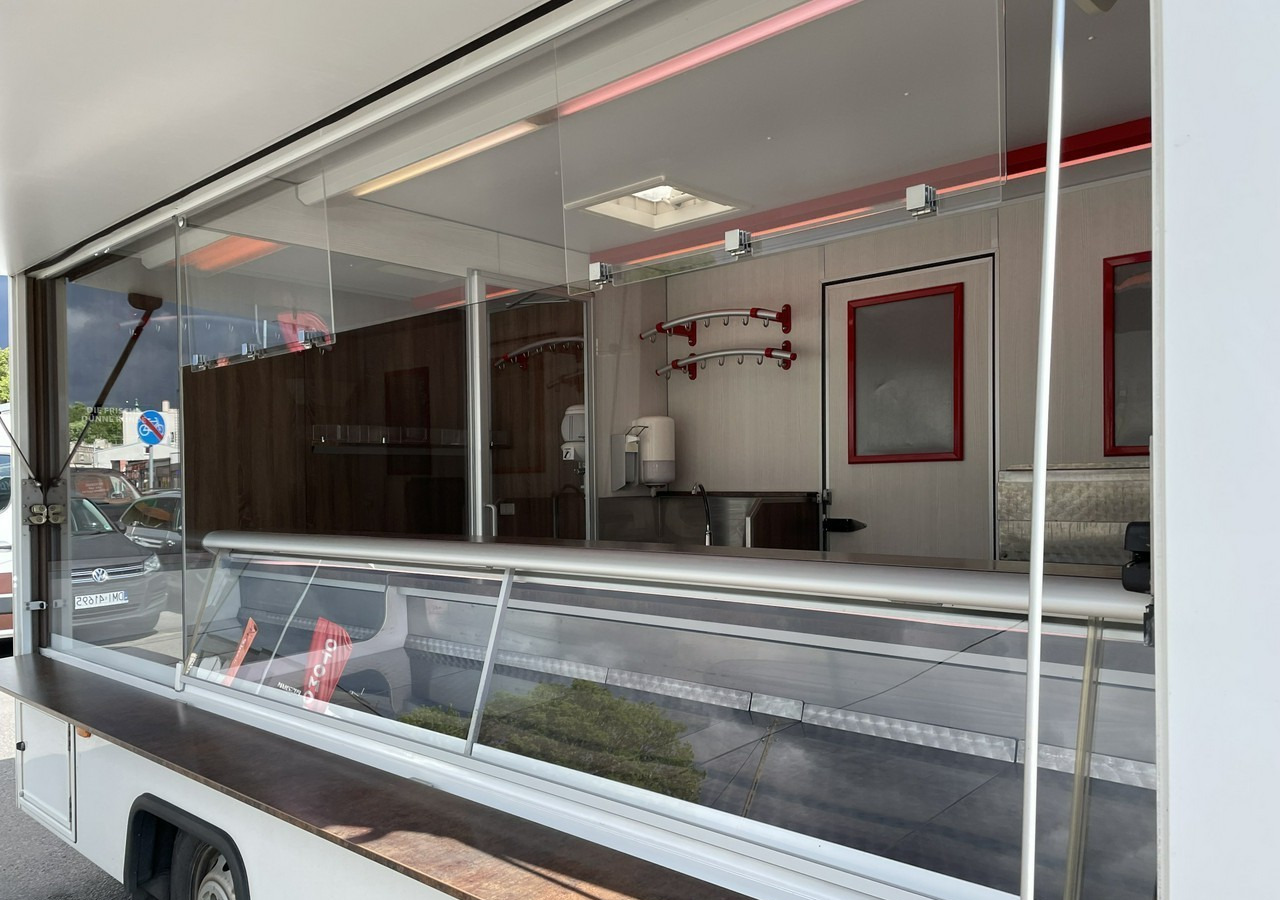 Fiat Ducato Autosklep Gastronomiczny Food Truck Foodtruck sklep W-zasil 2015 - Toiduauto: pilt 2 Fiat Ducato Autosklep Gastronomiczny Food Truck Foodtruck sklep W-zasil 2015 - Toiduauto: pilt 2
