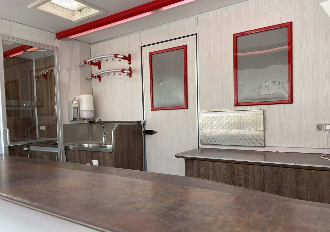 Fiat Ducato Autosklep Gastronomiczny Food Truck Foodtruck sklep W-zasil 2015 - Toiduauto: pilt 2 Fiat Ducato Autosklep Gastronomiczny Food Truck Foodtruck sklep W-zasil 2015 - Toiduauto: pilt 2