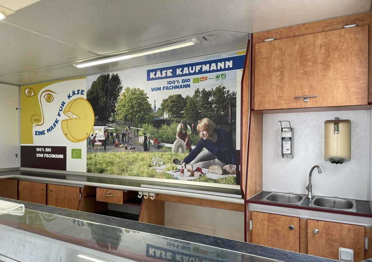Fiat Ducato Autosklep przyczepa Gastronomiczny Food Truck Foodtruck sklep Borco - Toitlustus haagis: pilt 5 Fiat Ducato Autosklep przyczepa Gastronomiczny Food Truck Foodtruck sklep Borco - Toitlustus haagis: pilt 5