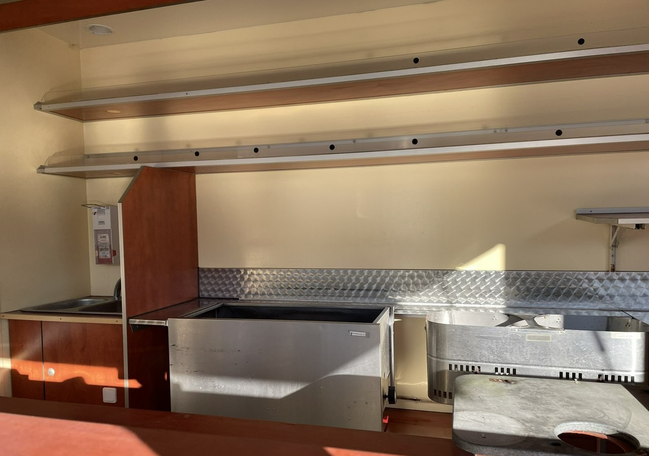 Fiat Ducato Autosklep wędlin Gastronomiczna food truck foodtruck sklep 118tkm 20 - Toiduauto: pilt 5 Fiat Ducato Autosklep wędlin Gastronomiczna food truck foodtruck sklep 118tkm 20 - Toiduauto: pilt 5