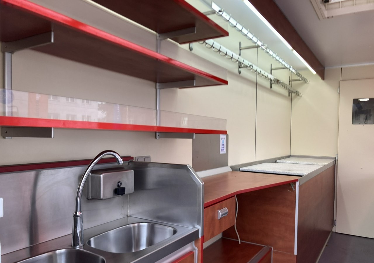 Fiat Ducato Autosklep wędliny Gastronomiczny Food Truck Foodtruck sklep Borco 20 - Toiduauto: pilt 4 Fiat Ducato Autosklep wędliny Gastronomiczny Food Truck Foodtruck sklep Borco 20 - Toiduauto: pilt 4