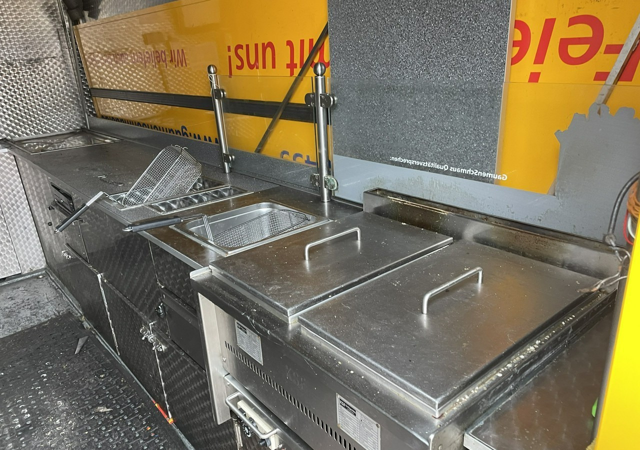 Fiat Ducato Ducato Autogrill Autosklep Foodtruck food truck Gastronomiczny 2018 - Toiduauto: pilt 4 Fiat Ducato Ducato Autogrill Autosklep Foodtruck food truck Gastronomiczny 2018 - Toiduauto: pilt 4