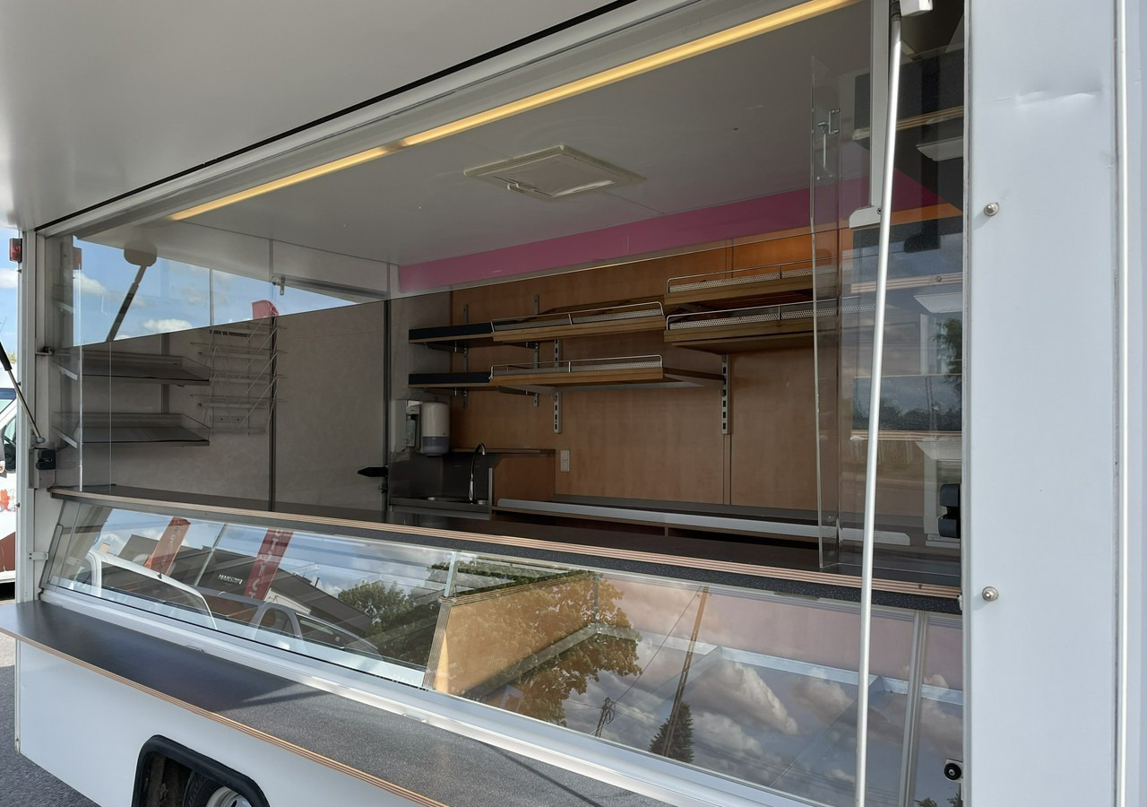 Fiat Ducato Ducato Autosklep Gastronomiczny Food Truck Foodtruck sklep Borco 200 - Toiduauto: pilt 3 Fiat Ducato Ducato Autosklep Gastronomiczny Food Truck Foodtruck sklep Borco 200 - Toiduauto: pilt 3