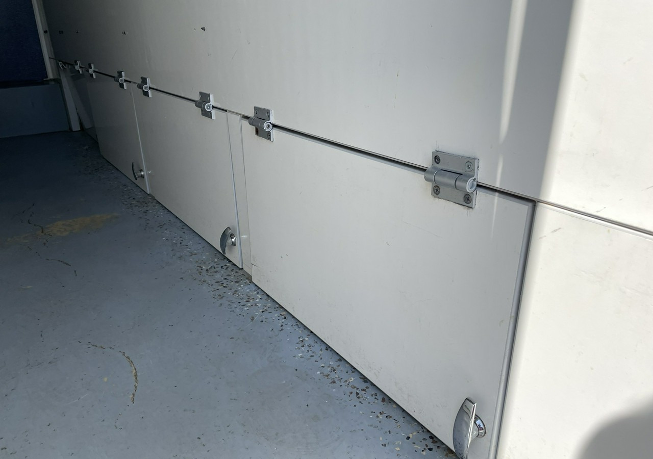 Fiat Ducato Ducato Autosklep wędlin Gastronomiczny Food Truck Foodtruck Sklep 20 - Toiduauto: pilt 4 Fiat Ducato Ducato Autosklep wędlin Gastronomiczny Food Truck Foodtruck Sklep 20 - Toiduauto: pilt 4