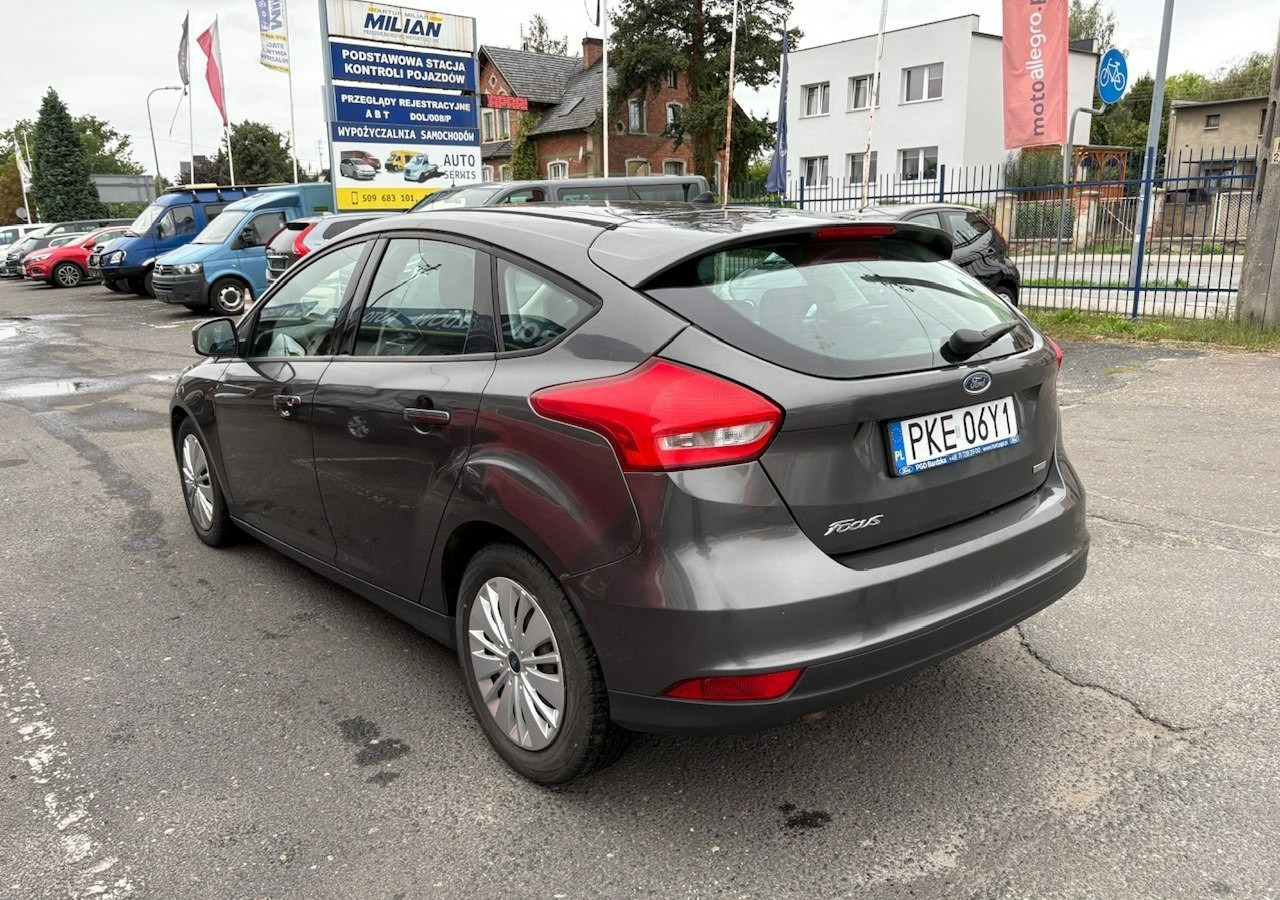 Ford Focus III Focus 1.0 EcoBoost Klima Salon PL 2015 - Luukpära: pilt 5 Ford Focus III Focus 1.0 EcoBoost Klima Salon PL 2015 - Luukpära: pilt 5