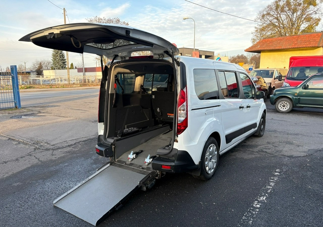 Ford Tourneo Connect II Connect Automat dla niepełnosprawnych Rampa Inwalida PFRON 2021 - Universaal: pilt 4 Ford Tourneo Connect II Connect Automat dla niepełnosprawnych Rampa Inwalida PFRON 2021 - Universaal: pilt 4