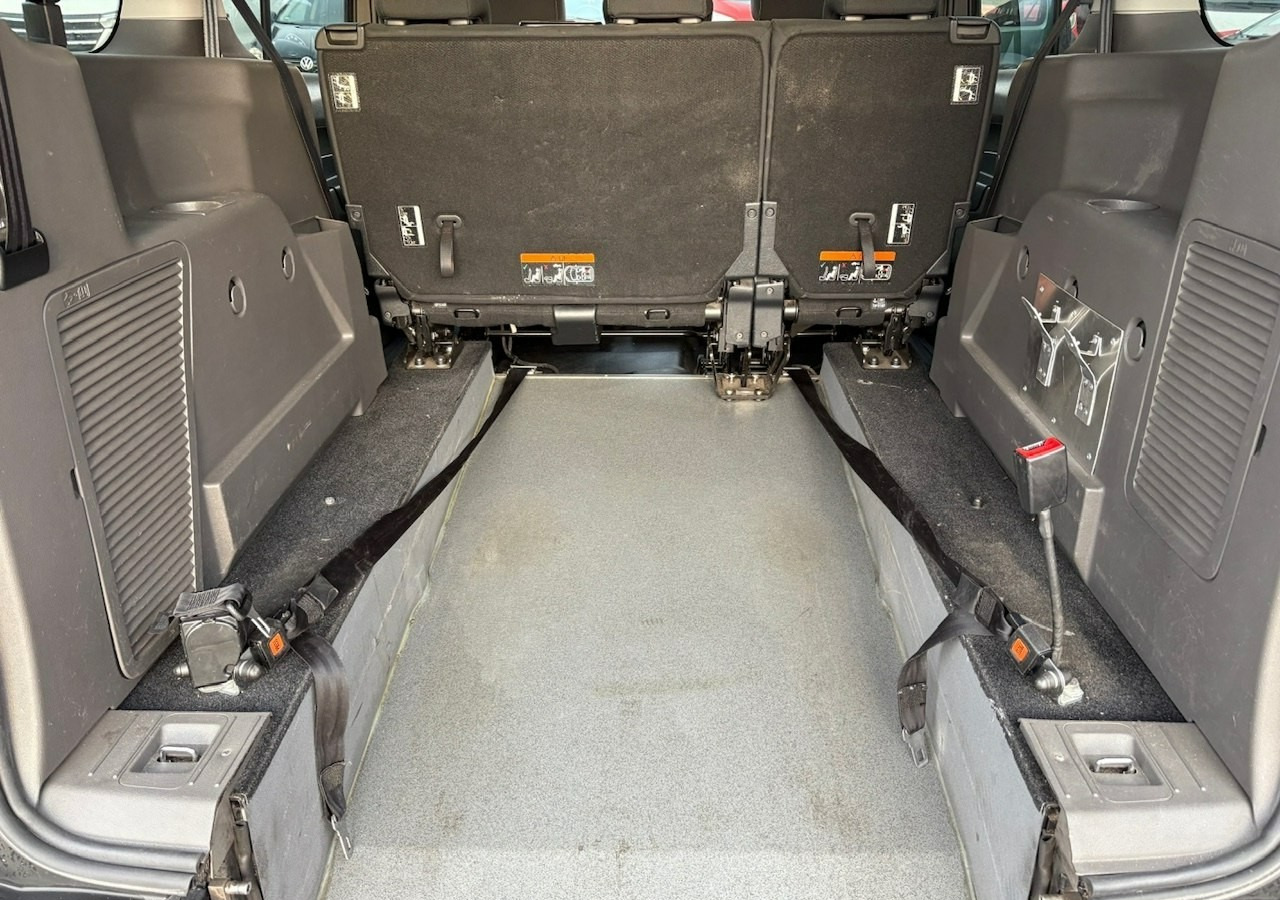 Ford Tourneo Connect II Connect Automat dla niepełnosprawnych Rampa Inwalida PFRON - Universaal: pilt 3 Ford Tourneo Connect II Connect Automat dla niepełnosprawnych Rampa Inwalida PFRON - Universaal: pilt 3