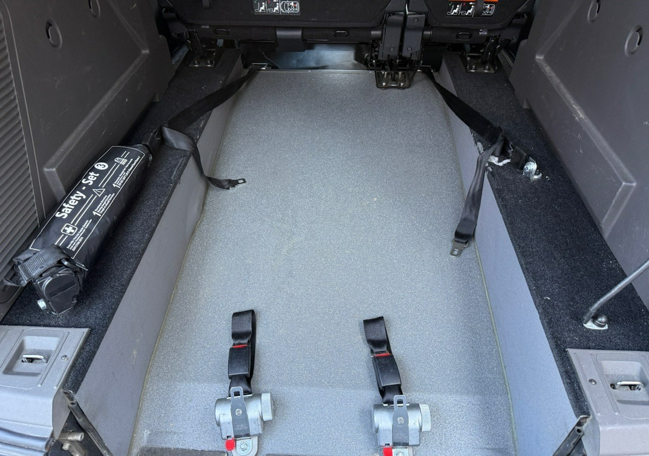 Ford Tourneo Connect II Connect dla niepełnosprawnych Rampa Inwalida Bogate wersja PFRON 20 - Auto: pilt 4 Ford Tourneo Connect II Connect dla niepełnosprawnych Rampa Inwalida Bogate wersja PFRON 20 - Auto: pilt 4