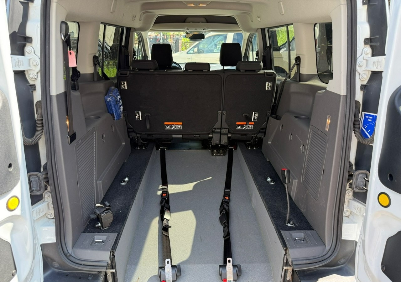 Ford Tourneo Connect II Connect dla niepełnosprawnych Rampa Inwalida PFRON Model 2021 - Auto: pilt 3 Ford Tourneo Connect II Connect dla niepełnosprawnych Rampa Inwalida PFRON Model 2021 - Auto: pilt 3