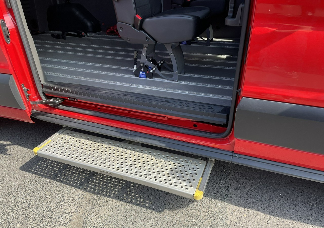 Auto Ford Transit VIII Transit przewozu Niepełnosprawnych 2 wózki inwalida rampa 2021 PFRON: pilt 11