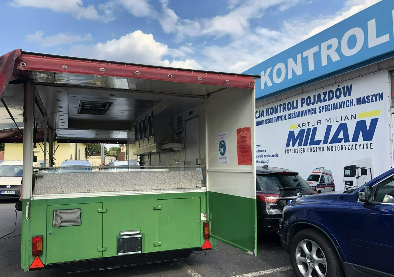 Inna Inny Autosklep Gastronomicznay Foodtruck sklep Food truck Gril imbis Borc - Toitlustus haagis: pilt 3 Inna Inny Autosklep Gastronomicznay Foodtruck sklep Food truck Gril imbis Borc - Toitlustus haagis: pilt 3
