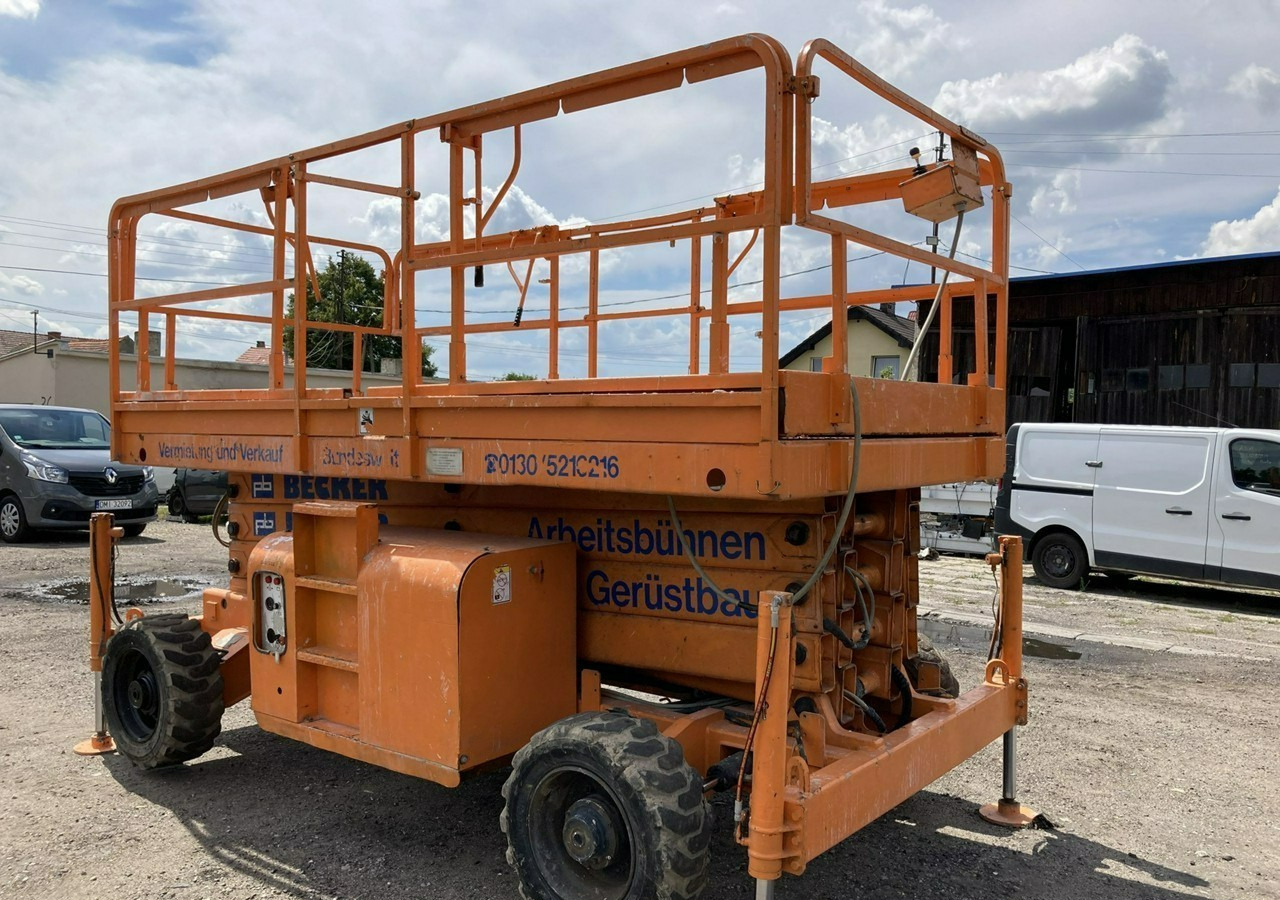 Inna Inny Podnośnik nożycowy Haulotte H15SDX 4x4 podpory 6905 mg 15 metrów - Käärlift: pilt 4 Inna Inny Podnośnik nożycowy Haulotte H15SDX 4x4 podpory 6905 mg 15 metrów - Käärlift: pilt 4