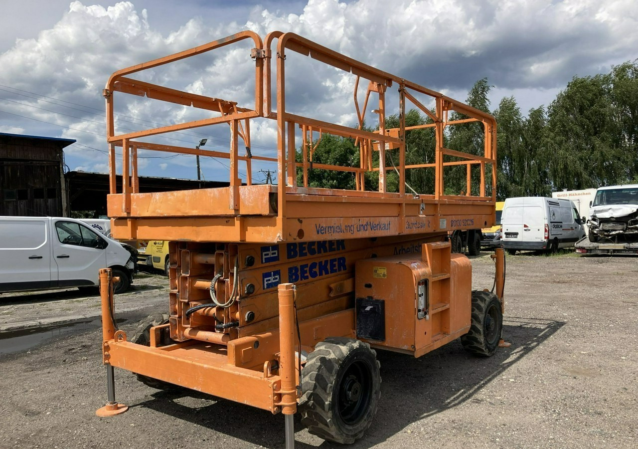 Inna Inny Podnośnik nożycowy Haulotte H15SDX 4x4 podpory 6905 mg 15 metrów - Käärlift: pilt 2 Inna Inny Podnośnik nożycowy Haulotte H15SDX 4x4 podpory 6905 mg 15 metrów - Käärlift: pilt 2
