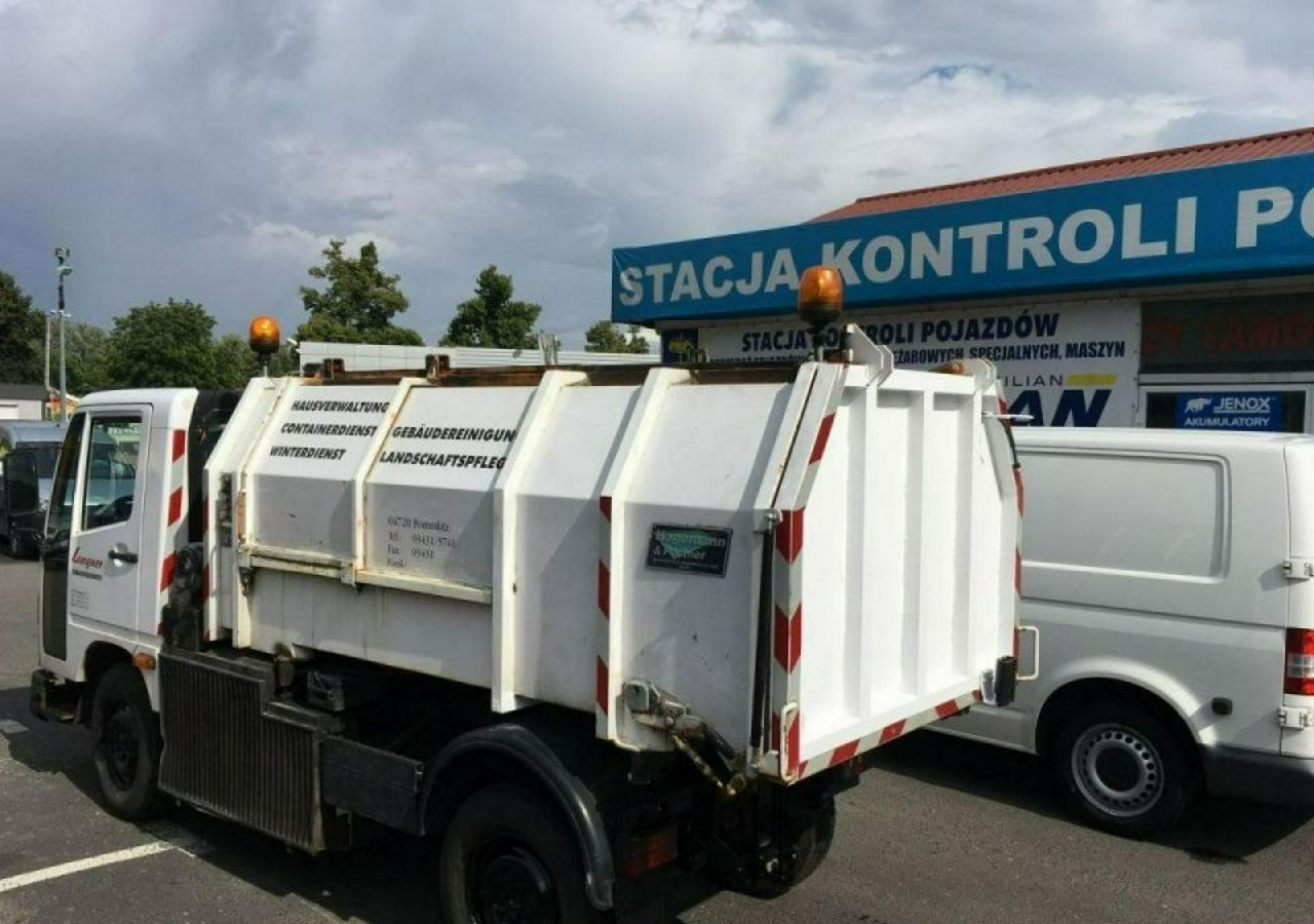 Inna Inny Unimog UX100 Śmieciarka wywrotka prasa - Prügiauto: pilt 3 Inna Inny Unimog UX100 Śmieciarka wywrotka prasa - Prügiauto: pilt 3