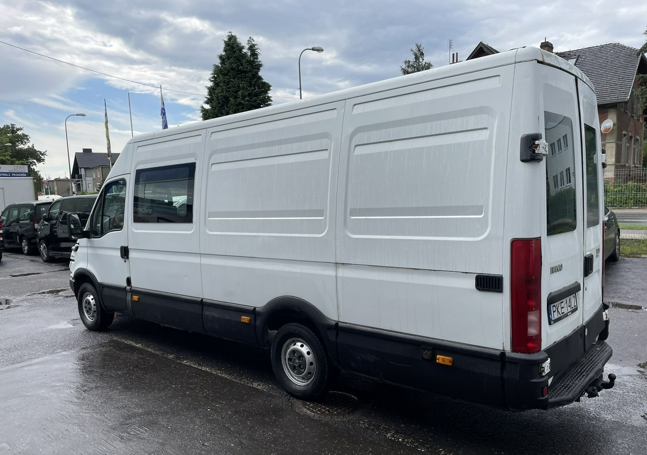 Iveco Iveco Daily 35S14 Maxi Brygadówka dokka doka 7-osobowy - Meeskonnaauto: pilt 4 Iveco Iveco Daily 35S14 Maxi Brygadówka dokka doka 7-osobowy - Meeskonnaauto: pilt 4