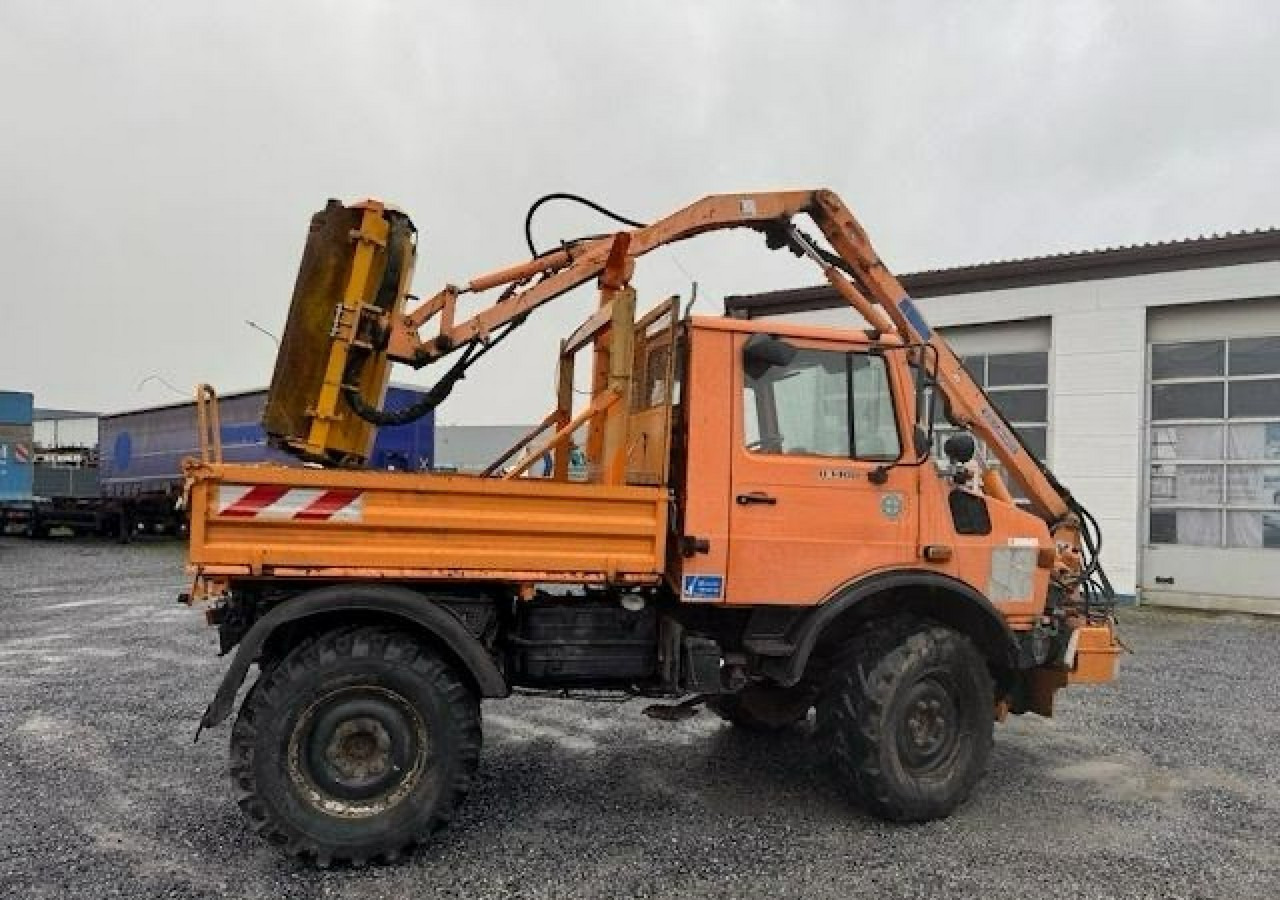 Inna Inny Unimog 1400 4X4 Kosiarka bijakowa teleskopowa - Kommunaal-/ Erisõiduk: pilt 2 Inna Inny Unimog 1400 4X4 Kosiarka bijakowa teleskopowa - Kommunaal-/ Erisõiduk: pilt 2