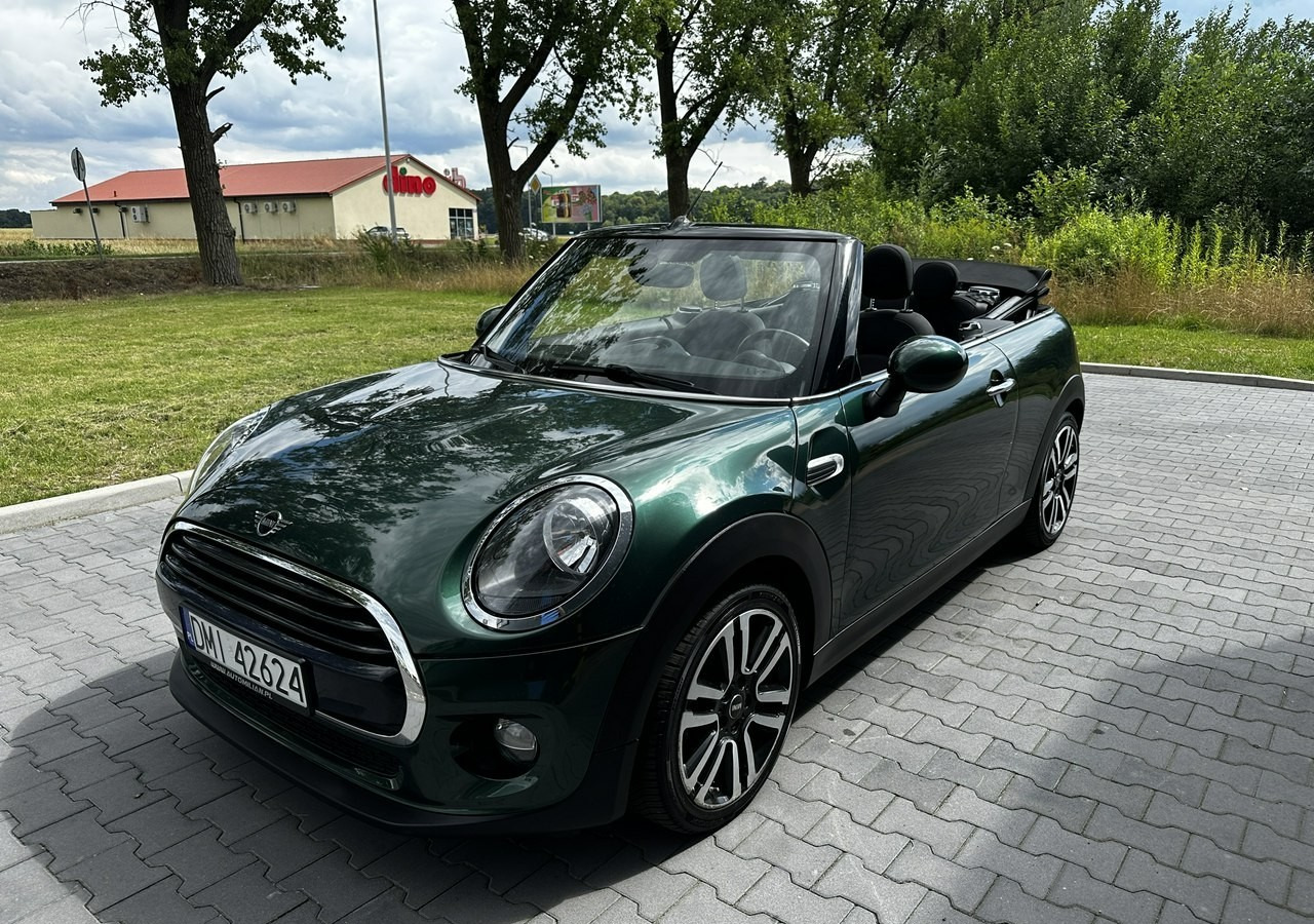 MINI Cabrio II Mini Cabrio Bogata wersja 38tkm Model 2019 - Auto: pilt 5 MINI Cabrio II Mini Cabrio Bogata wersja 38tkm Model 2019 - Auto: pilt 5