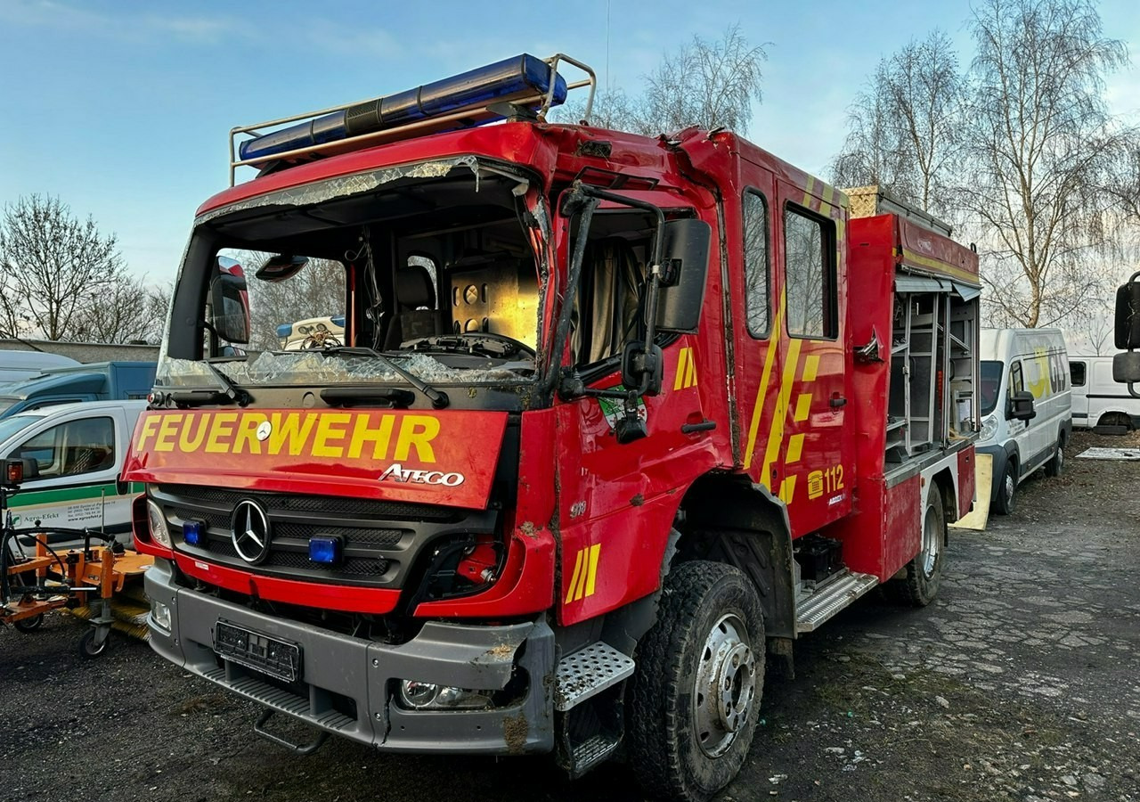 Mercedes-Benz Atego 918 Straż Pożarna 4X4 Wóz strażacki 2006 Atego 918 Straż Pożarna 4X4 Wóz strażacki 2006 - Tuletõrjeauto: pilt 3 Mercedes-Benz Atego 918 Straż Pożarna 4X4 Wóz strażacki 2006 Atego 918 Straż Pożarna 4X4 Wóz strażacki 2006 - Tuletõrjeauto: pilt 3