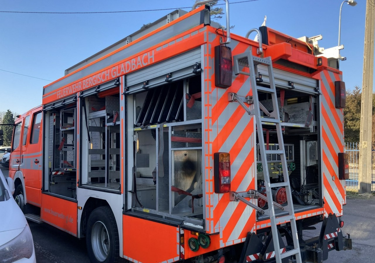 Mercedes-Benz Atego Atego15-280 Straż Pożarna Gaśnicza Ziegler 2020L wody 210L piany 20 - Tuletõrjeauto: pilt 1 Mercedes-Benz Atego Atego15-280 Straż Pożarna Gaśnicza Ziegler 2020L wody 210L piany 20 - Tuletõrjeauto: pilt 1