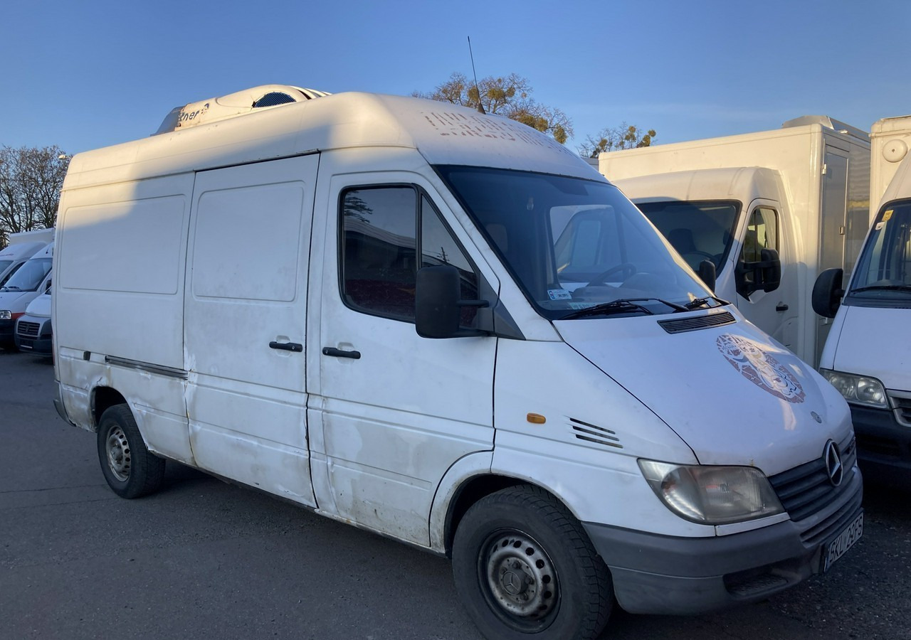 Mercedes-Benz Sprinter Sprinter 313 CDI Chłodnia -Mrożnia Kesstner - Tarbesõiduk külmik: pilt 1 Mercedes-Benz Sprinter Sprinter 313 CDI Chłodnia -Mrożnia Kesstner - Tarbesõiduk külmik: pilt 1