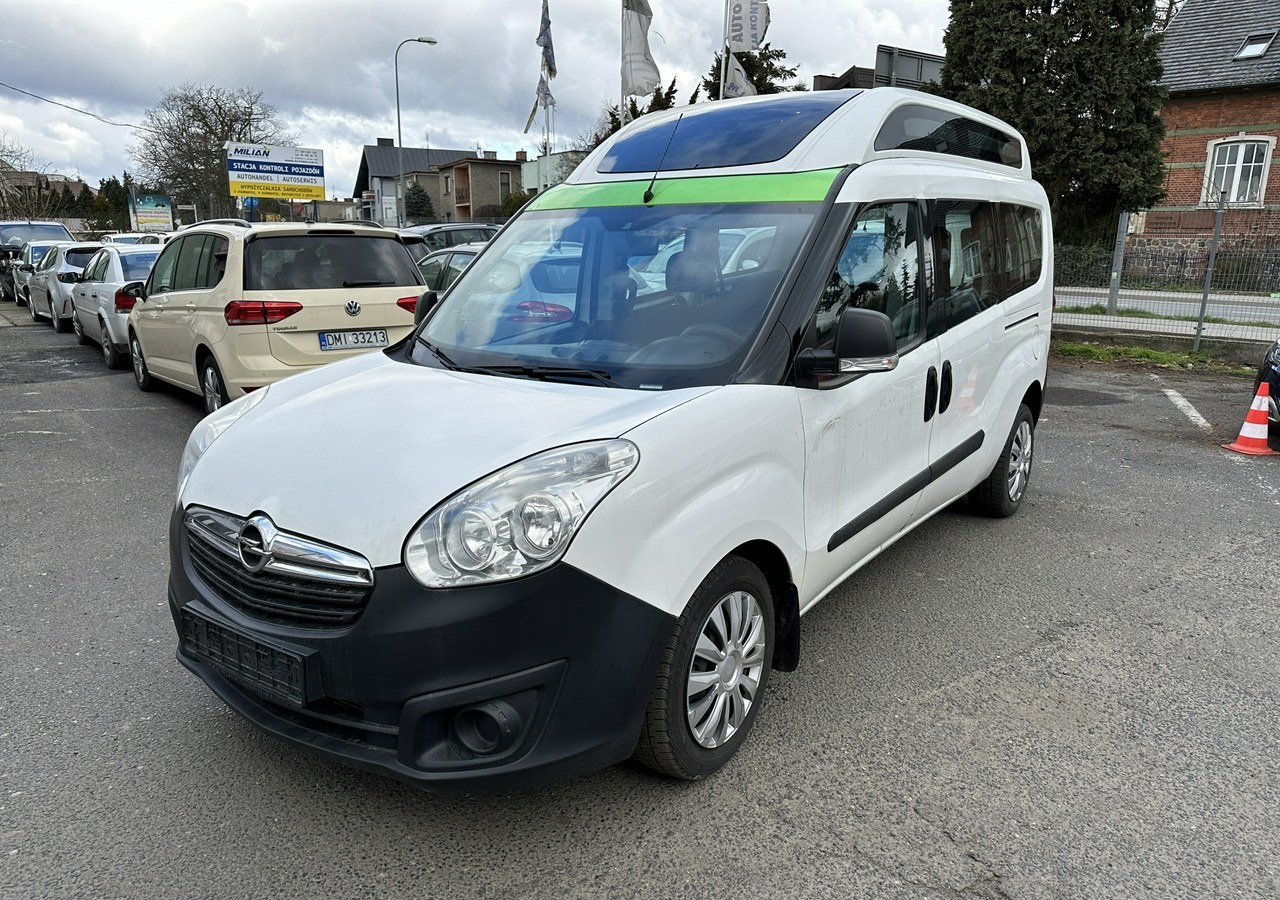Opel Combo III 2.0CDTI Maxi Panorama Klima Kamera Webasto 2016 - Auto: pilt 1 Opel Combo III 2.0CDTI Maxi Panorama Klima Kamera Webasto 2016 - Auto: pilt 1