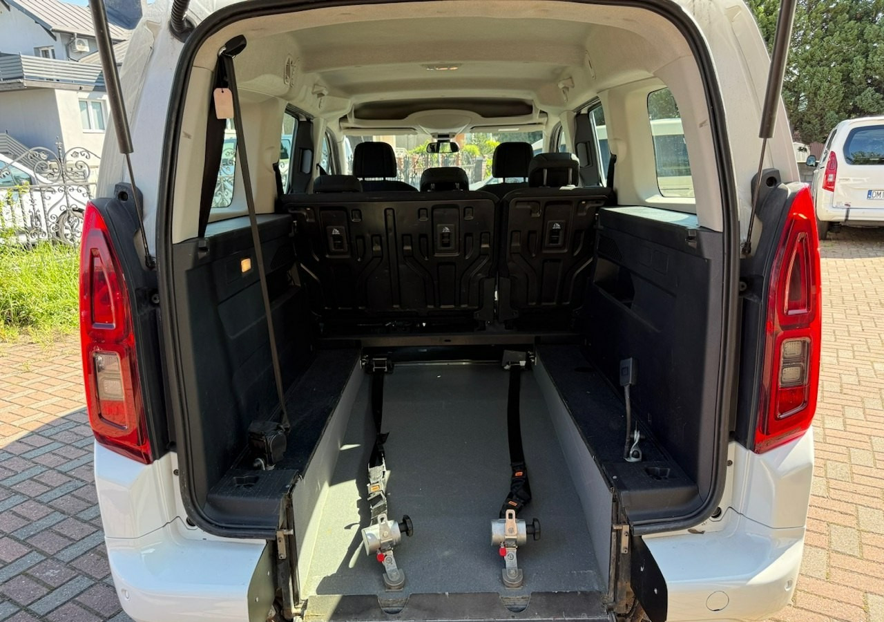 Opel Combo IV Combo Life Combo Life Maxi Niepełnosprawnych inwalida rampa PFRON Model - Auto: pilt 2 Opel Combo IV Combo Life Combo Life Maxi Niepełnosprawnych inwalida rampa PFRON Model - Auto: pilt 2