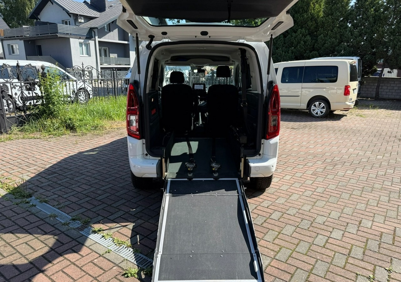 Opel Combo IV Opel Combo Life Niepełnosprawnych inwalida Rampa 32105 km Model 2022 - Auto: pilt 2 Opel Combo IV Opel Combo Life Niepełnosprawnych inwalida Rampa 32105 km Model 2022 - Auto: pilt 2