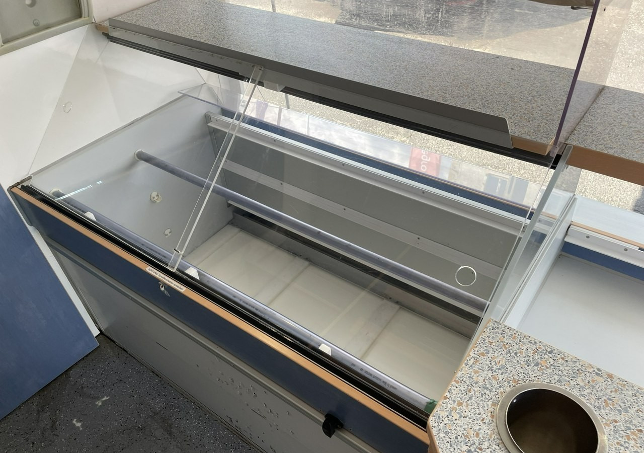 Opel Vivaro Autosklep pieczywa Sklep bar Gastronomiczny Food Truck Foodtruck 200 - Toiduauto: pilt 5 Opel Vivaro Autosklep pieczywa Sklep bar Gastronomiczny Food Truck Foodtruck 200 - Toiduauto: pilt 5