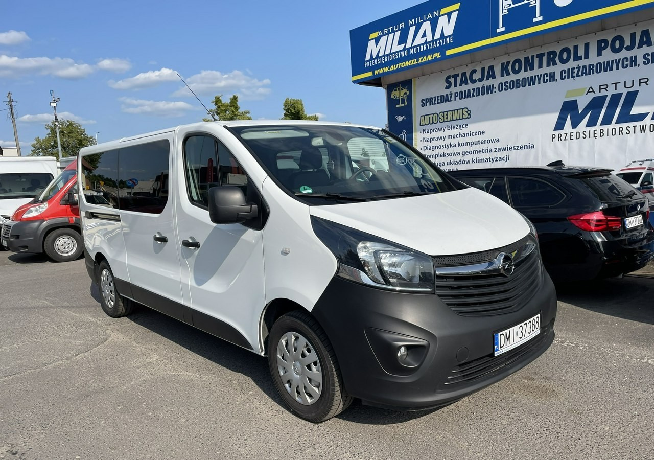 Opel Vivaro III Vivaro L2H1 LONG 1.6CDTI 121KM 2xKLIMA 9-osobowy 2019 Bezwypadkowy - Auto: pilt 2 Opel Vivaro III Vivaro L2H1 LONG 1.6CDTI 121KM 2xKLIMA 9-osobowy 2019 Bezwypadkowy - Auto: pilt 2
