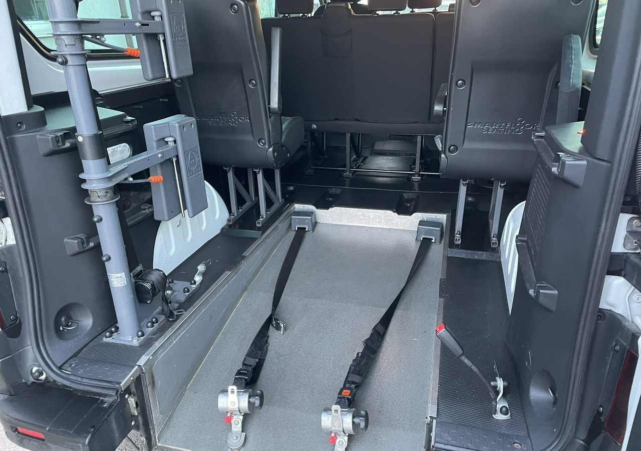 Opel Vivaro Opel Vivaro dla Niepełnosprawnych inwalida Rampa Model 2019 - Auto: pilt 4 Opel Vivaro Opel Vivaro dla Niepełnosprawnych inwalida Rampa Model 2019 - Auto: pilt 4