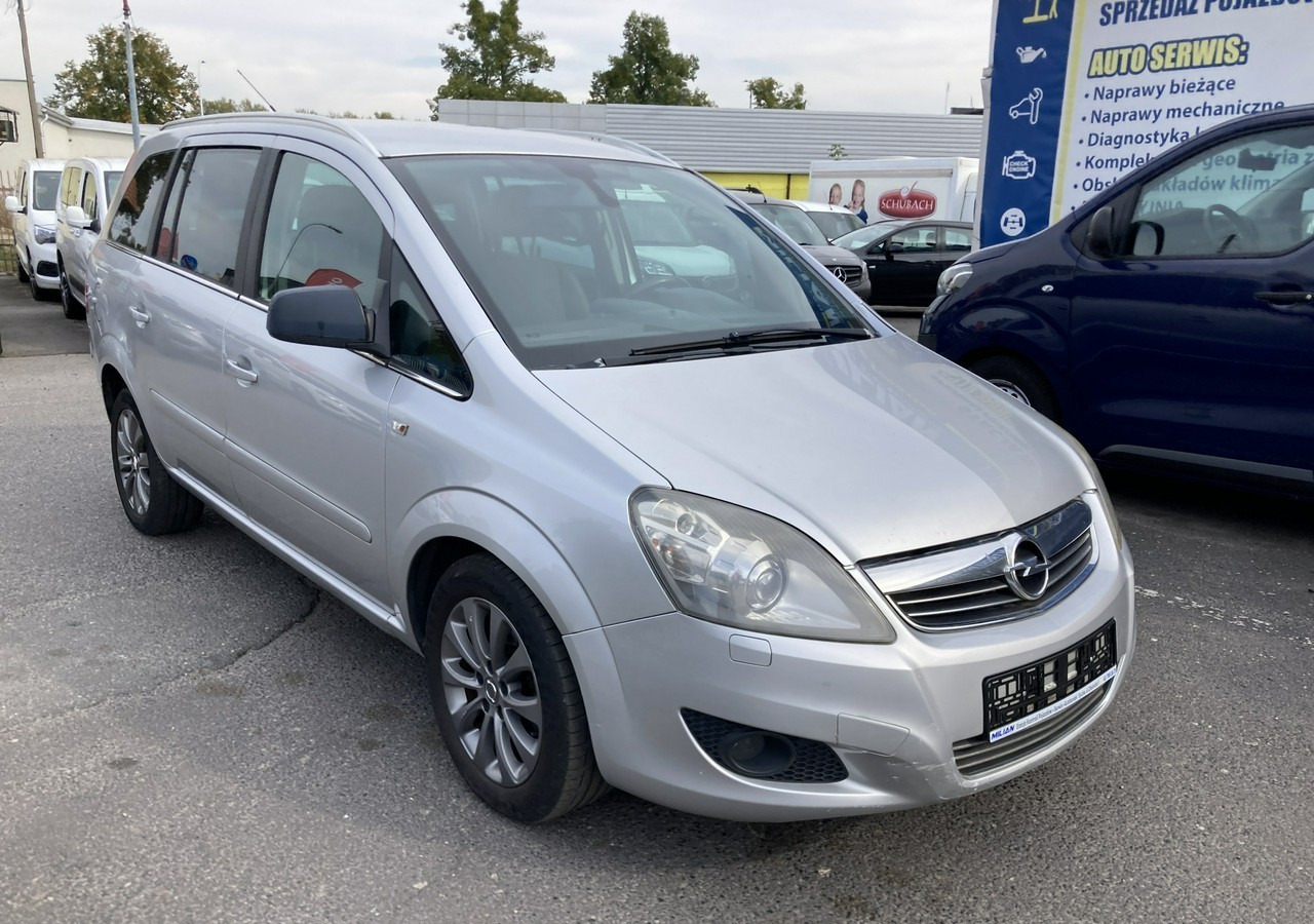 Opel Zafira B Opel Zafira do przewozu Niepełnosprawnych inwalida rampa - Auto: pilt 4 Opel Zafira B Opel Zafira do przewozu Niepełnosprawnych inwalida rampa - Auto: pilt 4