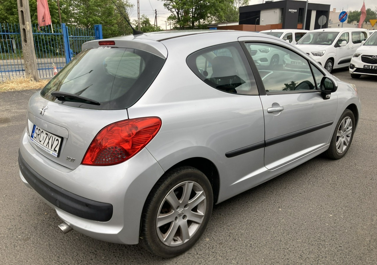Peugeot 207 Peugeot 207 1.6HDI-16V Klima 2007 - Luukpära: pilt 3 Peugeot 207 Peugeot 207 1.6HDI-16V Klima 2007 - Luukpära: pilt 3