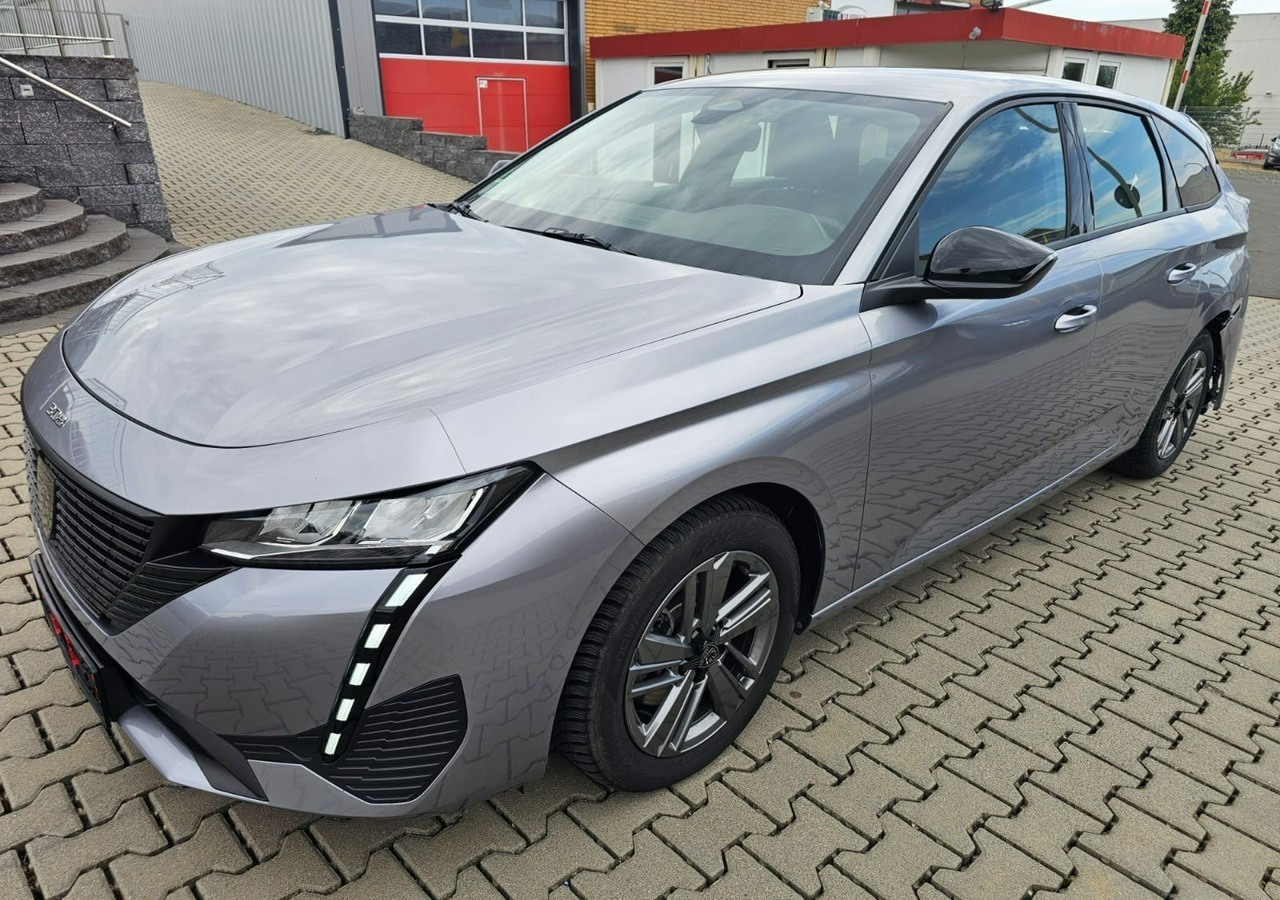 Peugeot 308 II Peugeot 308 Bogate wyposażenie Model 2025 - Universaal: pilt 2 Peugeot 308 II Peugeot 308 Bogate wyposażenie Model 2025 - Universaal: pilt 2