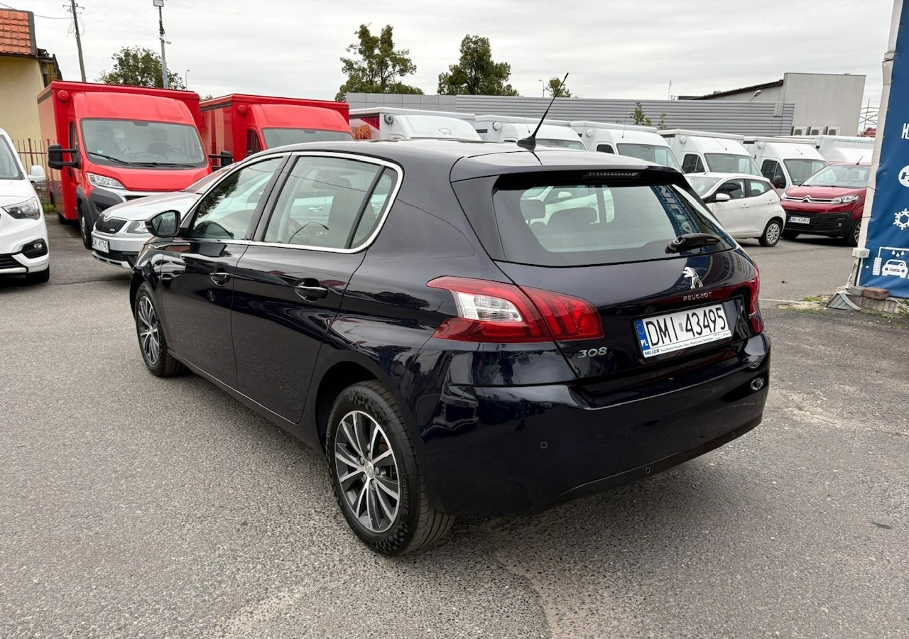 Peugeot 308 II Peugeot 308 HB 1.6HDI 85tkm FullLed Navi Klima 2016 - Luukpära: pilt 5 Peugeot 308 II Peugeot 308 HB 1.6HDI 85tkm FullLed Navi Klima 2016 - Luukpära: pilt 5