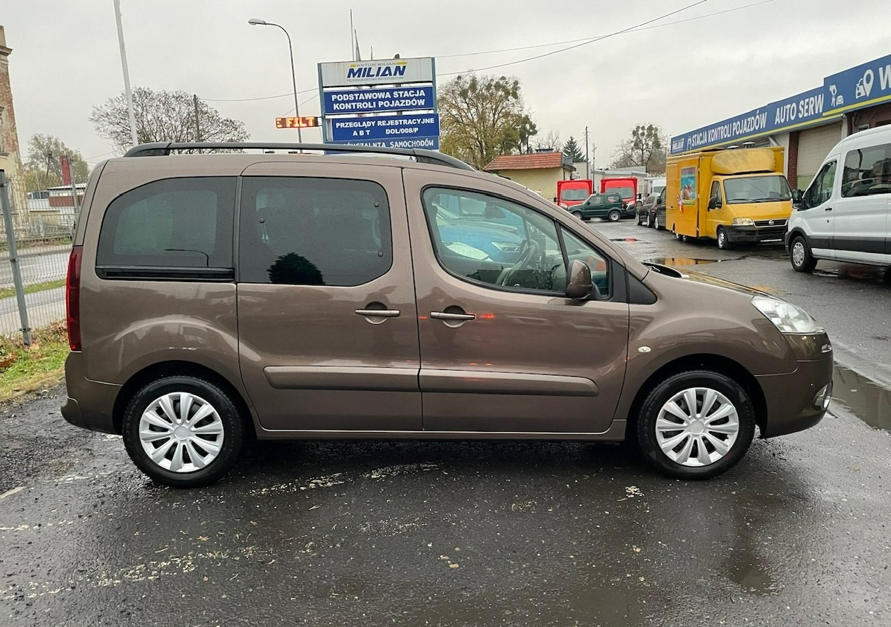 Peugeot Partner II Peugeot Partner Tepee 1.6 VTi 120KM Family Model 2013 - Universaal: pilt 5 Peugeot Partner II Peugeot Partner Tepee 1.6 VTi 120KM Family Model 2013 - Universaal: pilt 5