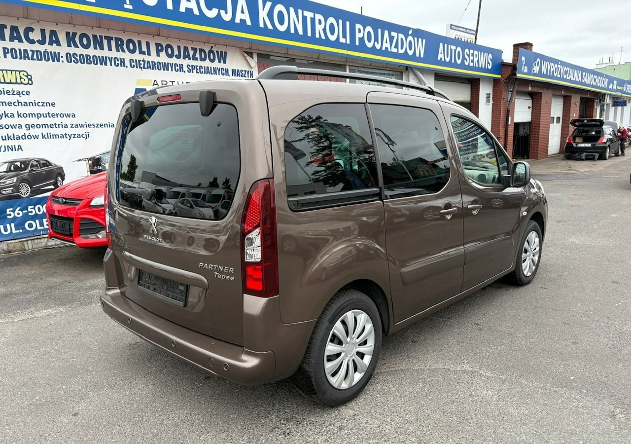 Peugeot Partner II Peugeot Partner Tepee 100 Family Model 2013 - Universaal: pilt 3 Peugeot Partner II Peugeot Partner Tepee 100 Family Model 2013 - Universaal: pilt 3
