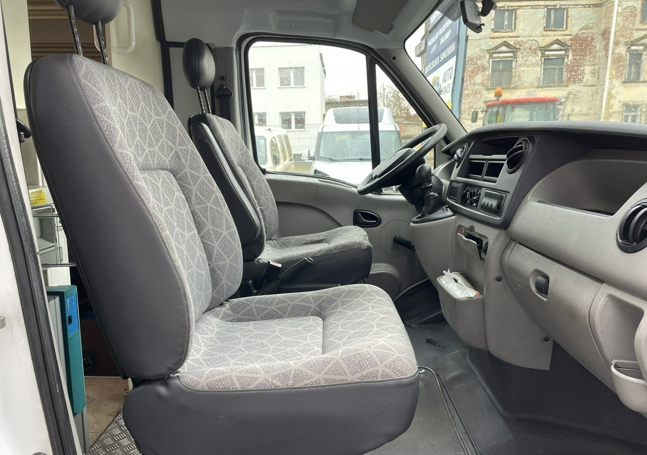 Renault Master Autosklep Gastronomiczny Food Truck Foodtruck sklep bar Borco 2008 - Toiduauto: pilt 5 Renault Master Autosklep Gastronomiczny Food Truck Foodtruck sklep bar Borco 2008 - Toiduauto: pilt 5