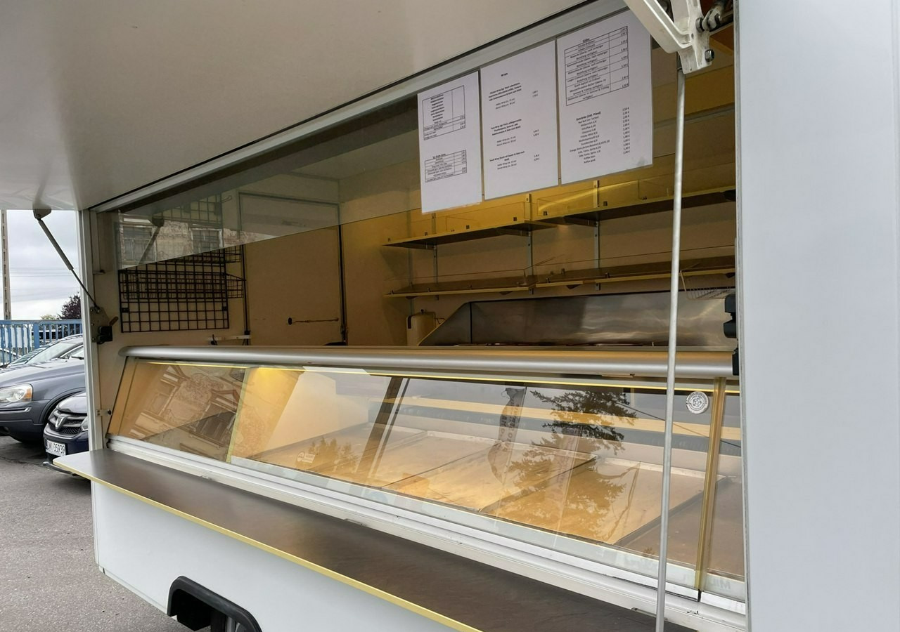 Renault Master Autosklep Wędli-pie Gastronomiczny Food Truck Foodtruck Sklep bar 20 - Toiduauto: pilt 2 Renault Master Autosklep Wędli-pie Gastronomiczny Food Truck Foodtruck Sklep bar 20 - Toiduauto: pilt 2