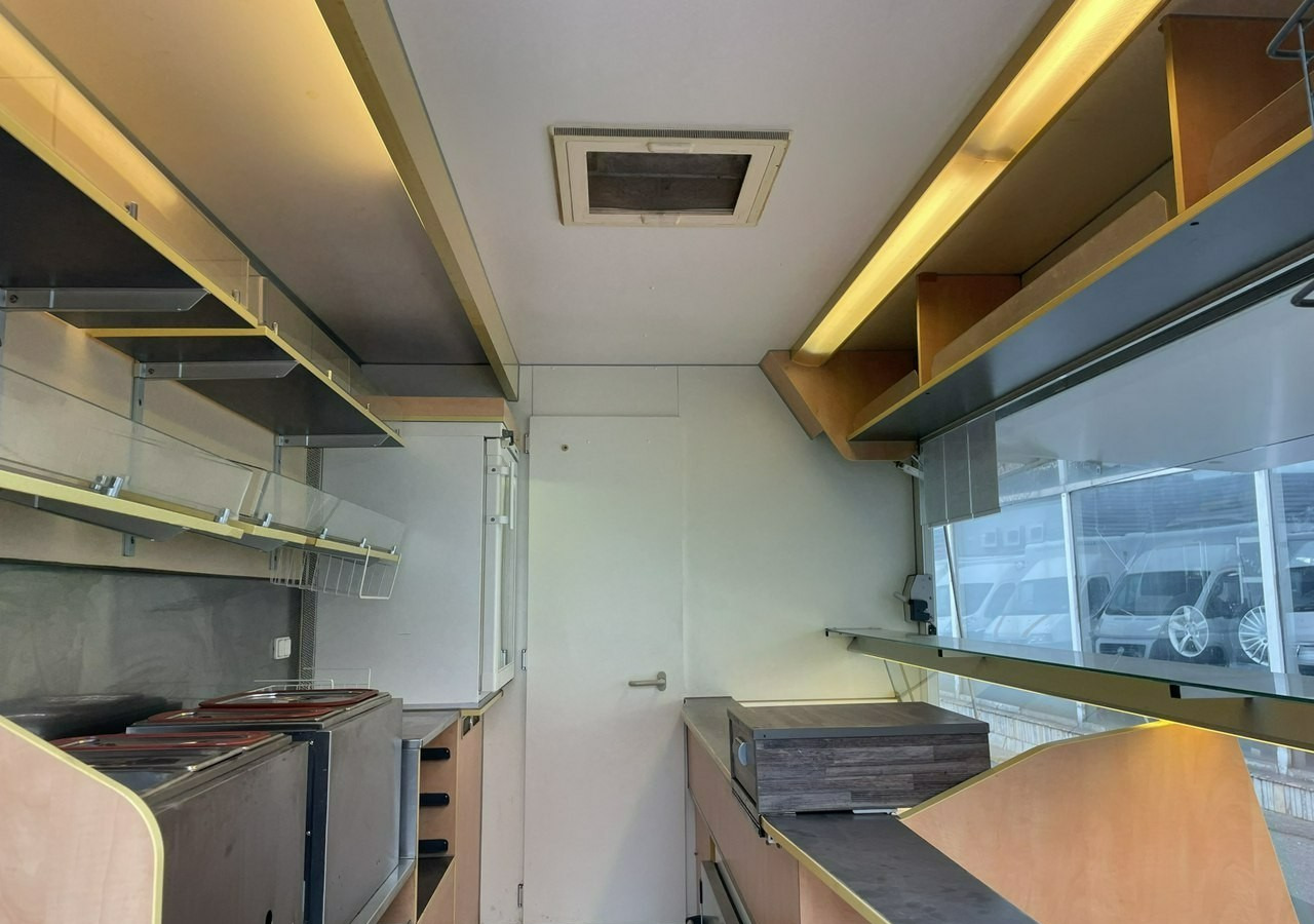 Renault Master Autosklep Wędli-pie Gastronomiczny Food Truck Foodtruck Sklep bar 20 - Toiduauto: pilt 4 Renault Master Autosklep Wędli-pie Gastronomiczny Food Truck Foodtruck Sklep bar 20 - Toiduauto: pilt 4