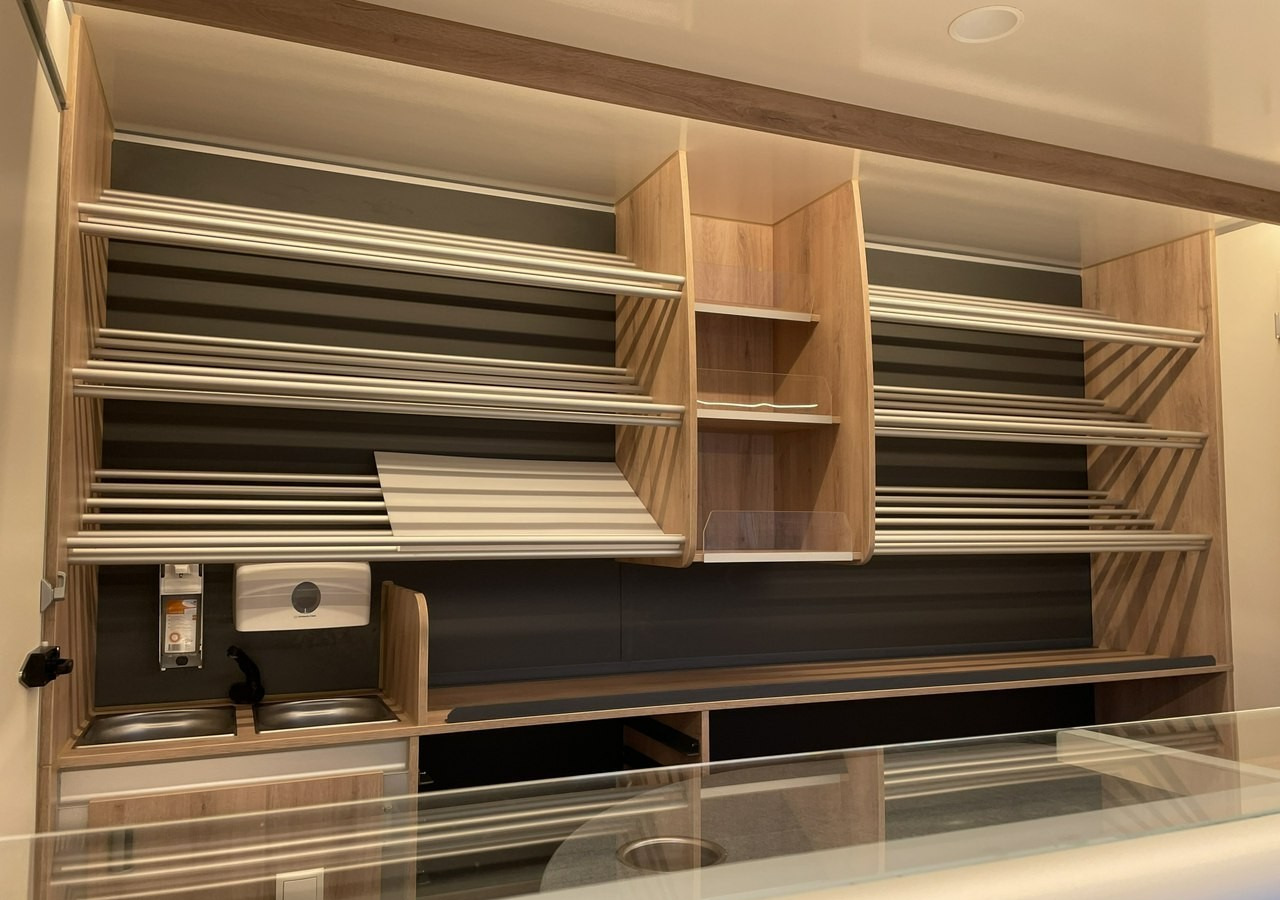 Renault Master Autosklep piec Sklep Gastronomiczny Food Truck Foodtruck bar Borco20 - Toiduauto: pilt 5 Renault Master Autosklep piec Sklep Gastronomiczny Food Truck Foodtruck bar Borco20 - Toiduauto: pilt 5