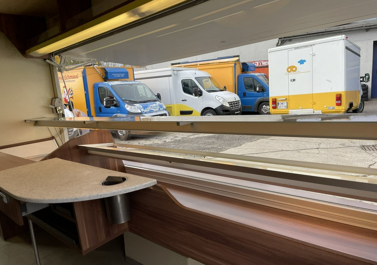 Renault Master Autosklep pieczywa Sklep Gastronomiczny Food Truck Foodtruck Borco20 - Toiduauto: pilt 5 Renault Master Autosklep pieczywa Sklep Gastronomiczny Food Truck Foodtruck Borco20 - Toiduauto: pilt 5