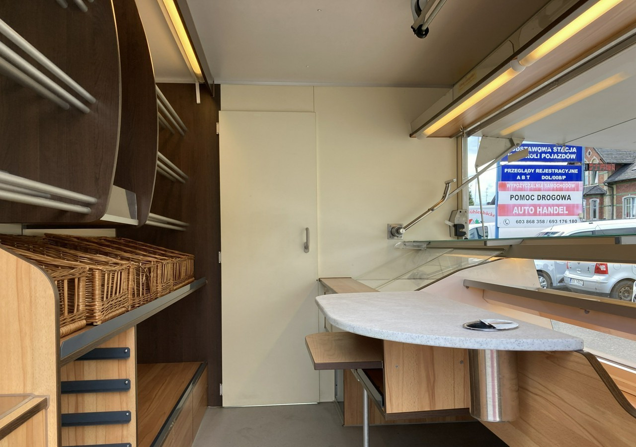Renault Master Autosklep sklep bar Gastronomiczny Food Truck Foodtruck Borco 2012 - Toiduauto: pilt 3 Renault Master Autosklep sklep bar Gastronomiczny Food Truck Foodtruck Borco 2012 - Toiduauto: pilt 3