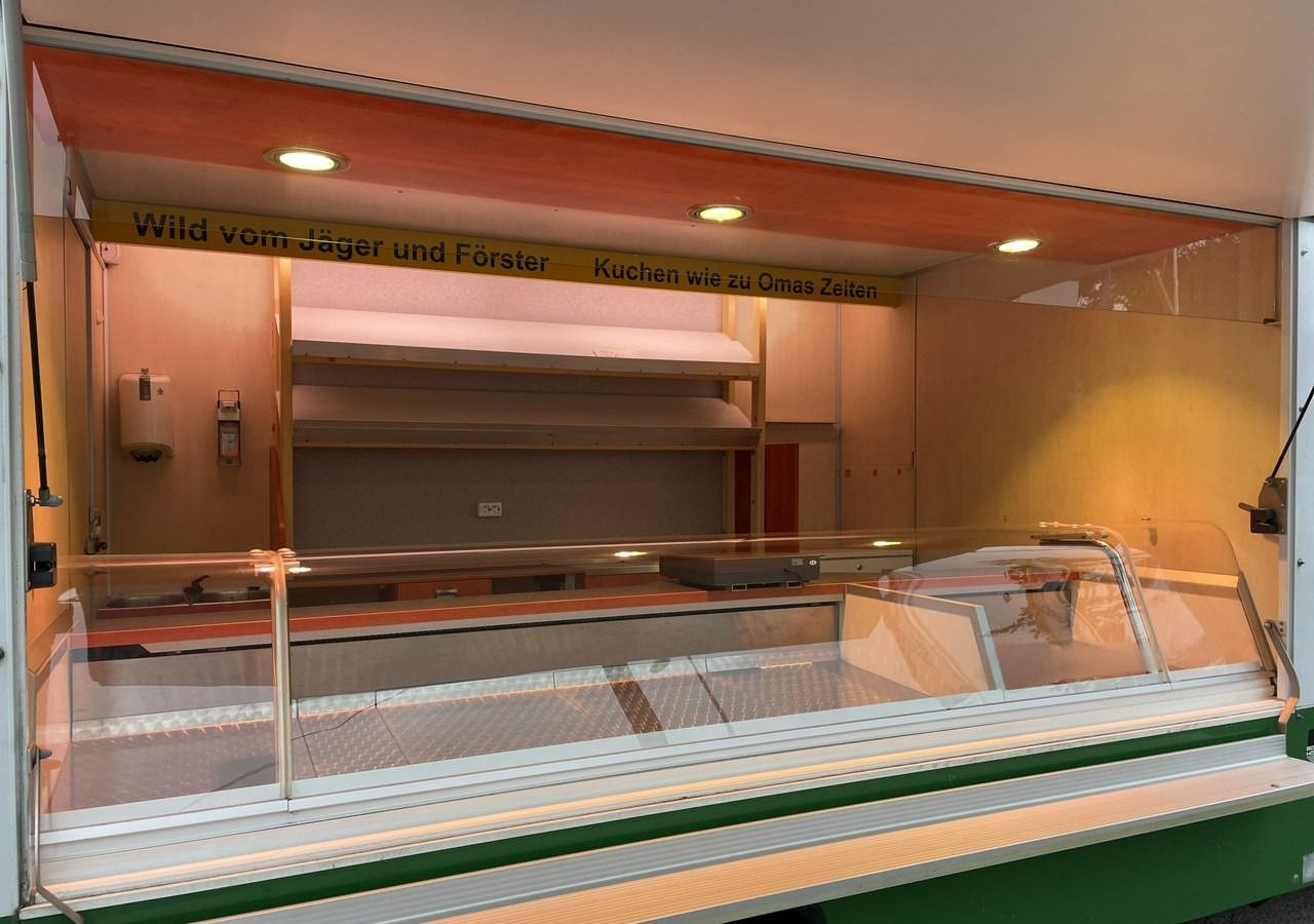 Renault Master Autosklep wędlin Gastronomiczny Food Truck Foodtruck Sklep Borco 200 - Toiduauto: pilt 3 Renault Master Autosklep wędlin Gastronomiczny Food Truck Foodtruck Sklep Borco 200 - Toiduauto: pilt 3