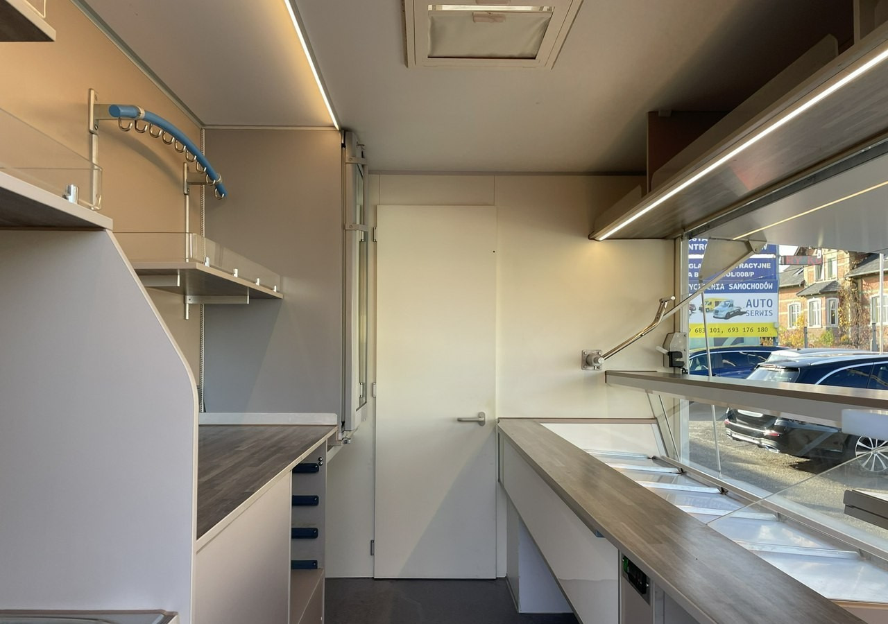 Renault Master Autosklep wędlin Gastronomiczny Food Truck Foodtruck Sklep Borco 201 - Toiduauto: pilt 4 Renault Master Autosklep wędlin Gastronomiczny Food Truck Foodtruck Sklep Borco 201 - Toiduauto: pilt 4