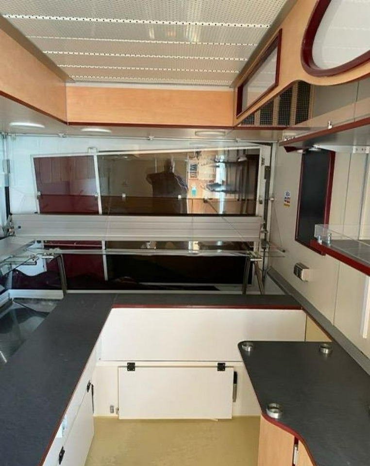 Renault Master Autosklep wędlin Gastronomiczny Food Truck Foodtruck sklep Klima Bor - Toiduauto: pilt 4 Renault Master Autosklep wędlin Gastronomiczny Food Truck Foodtruck sklep Klima Bor - Toiduauto: pilt 4