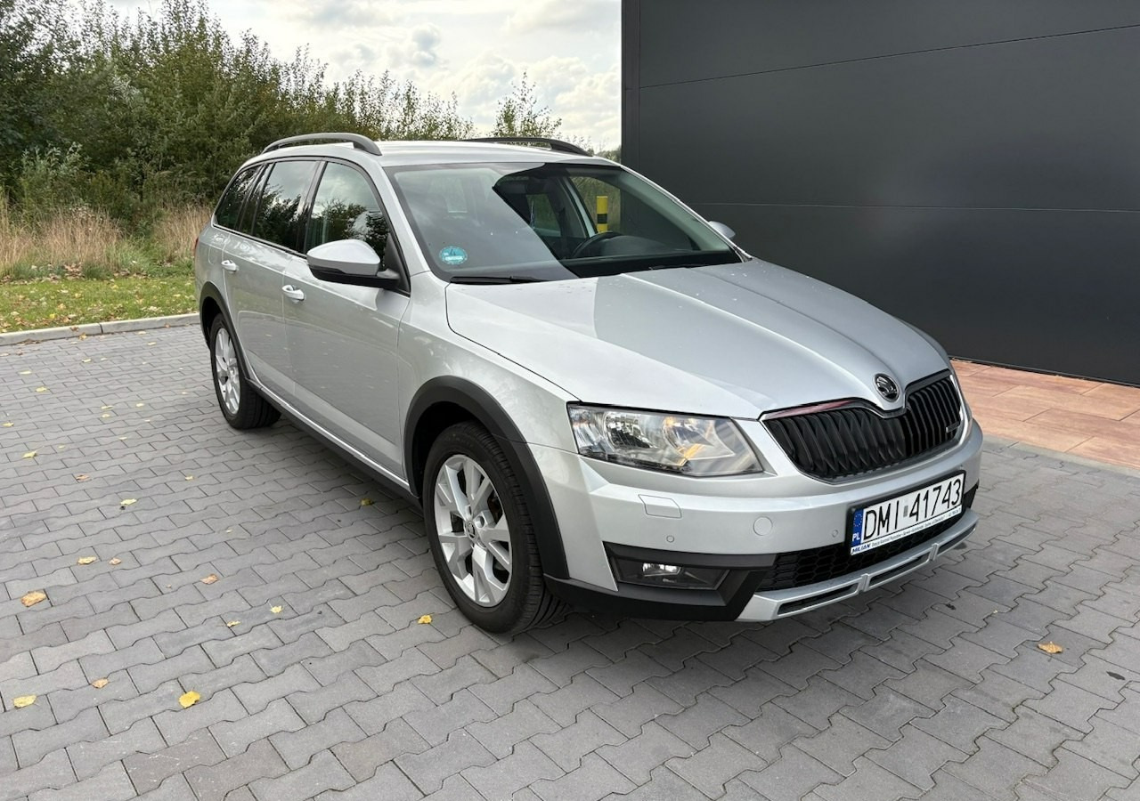 Skoda Octavia III Skoda Octavia 4X4 Scout 2.0 TDI -150KM Model 2017 Bezwypadkowa FV 23 - Auto: pilt 2 Skoda Octavia III Skoda Octavia 4X4 Scout 2.0 TDI -150KM Model 2017 Bezwypadkowa FV 23 - Auto: pilt 2